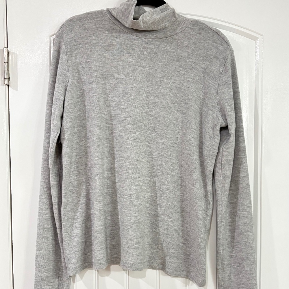 Alo Yoga Mock Neck Long Sleeve Top with Cross Back logo
